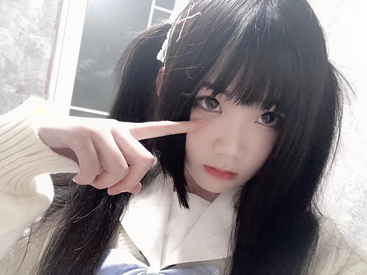 抖音制服學妹的欲望 高校制服學妹高跟黑絲玩嫩穴 揉乳玩穴太騷了 嫵媚呻吟極品小騷貨