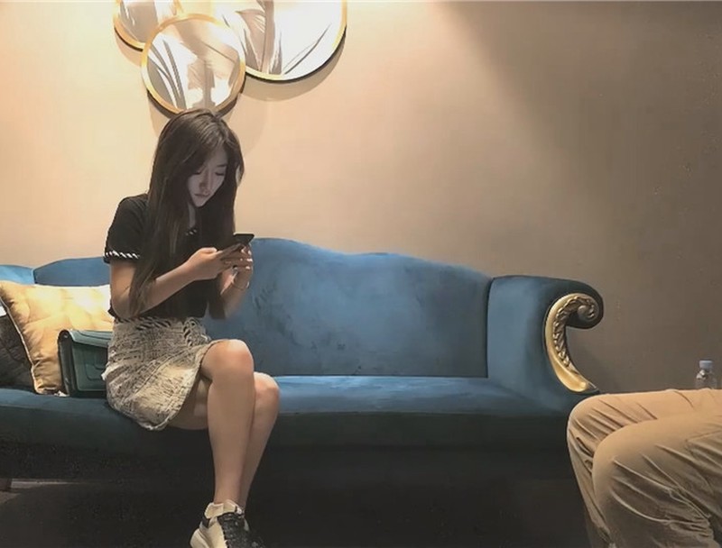 AI高清畫質2K修復*小寶尋花 第二場約了個苗條大奶高顏值妹子,近距離拍攝口交上位騎乘抽插呻吟。