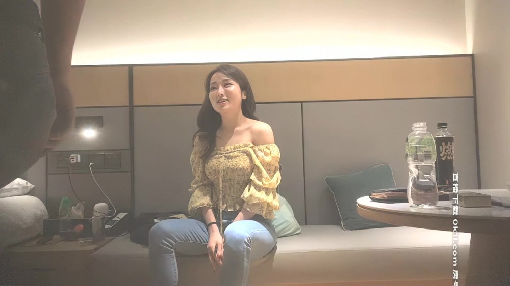 2020-10-4 91沈先生探花兩個妹子留一個啪啪。