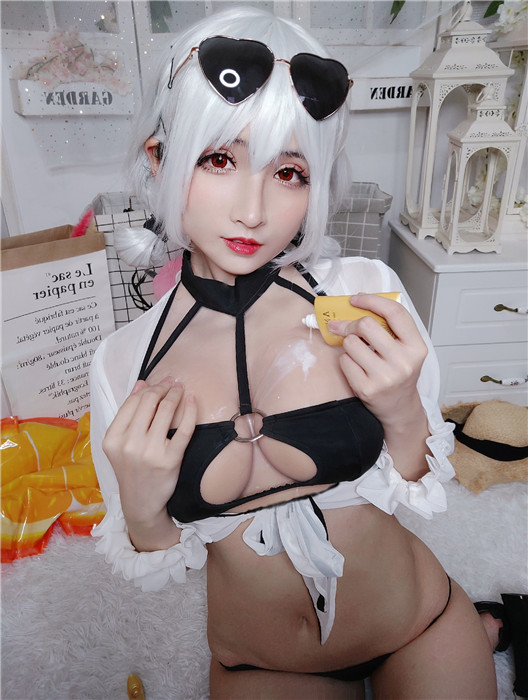 rioko涼涼子 天狼星泳裝[21P]
