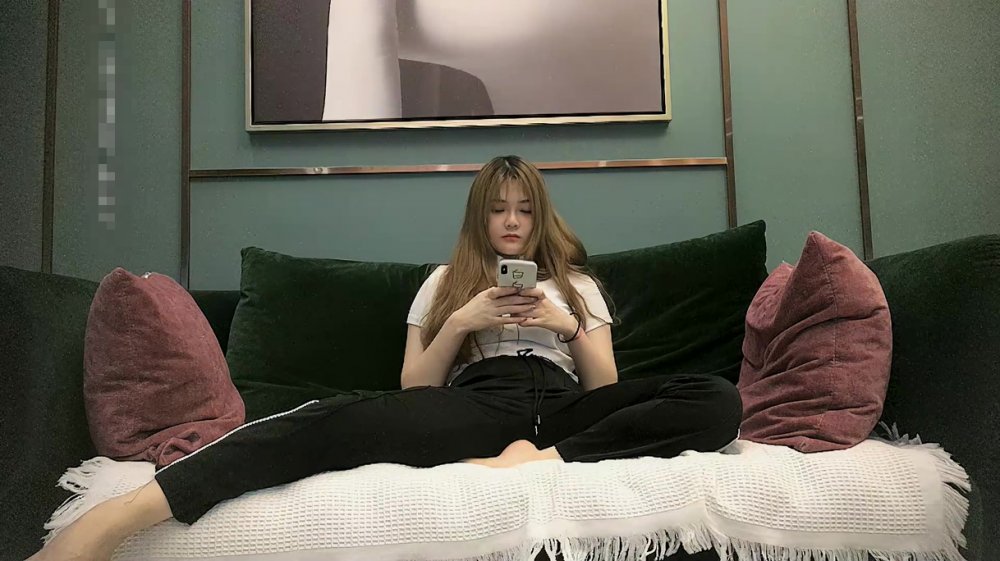 AI高清2K修復午夜尋花長相甜美白衣萌妹子啪啪手指扣逼騎坐抽插大黑牛玩弄搞了兩炮