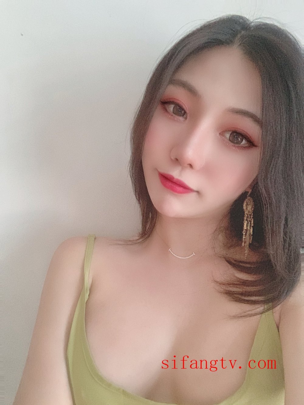 超美頂級TS元氣美美-自慰-口交-做愛-尾巴肛塞-打屁股調教-顏值爆炸