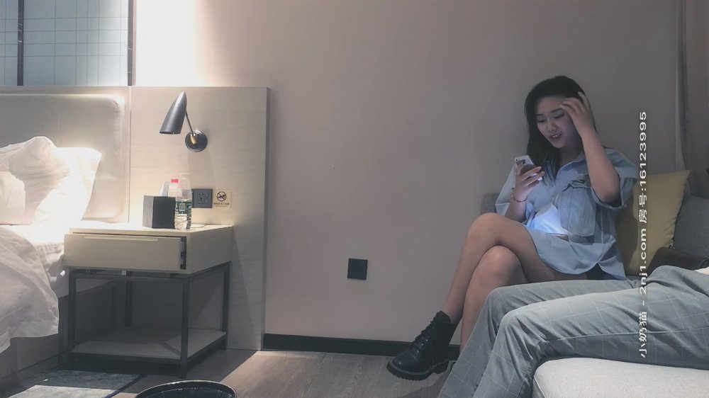 帥小夥跟00后小嫩妹女友，出租屋內玩跳蛋，青春無敵粉嫩肉體，鮑魚菊花一起玩弄