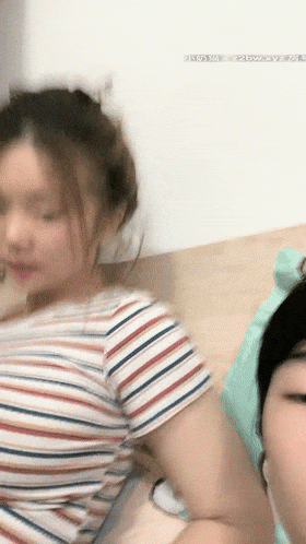 新晉00后極品嫩妹來襲，粉嫩美乳，少女胴體，超清畫質，人氣主播啪啪激情大秀