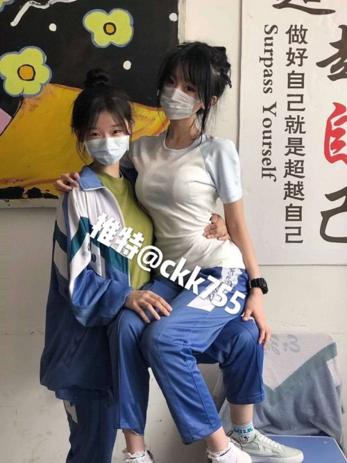 抖音超火學生妹轉戰推特瘋狂輸出，偶然刷到過這顏值身材絕對一流的 波濤洶湧迷攝眼眸