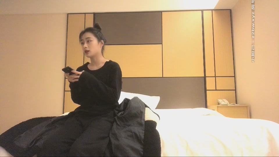 紅內褲戰神，高端週邊繼續，漂亮苗條00后女神降臨，超清4K設備