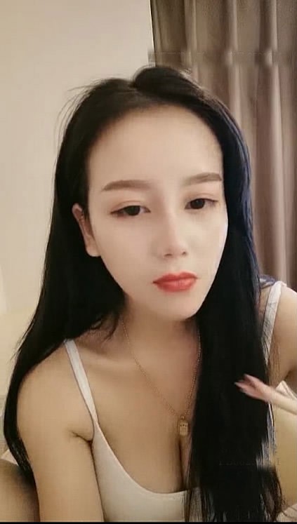 女神露臉吃飽喝足開始伺候大哥-完美好身材口交大雞巴搞-撅屁股享受抽插