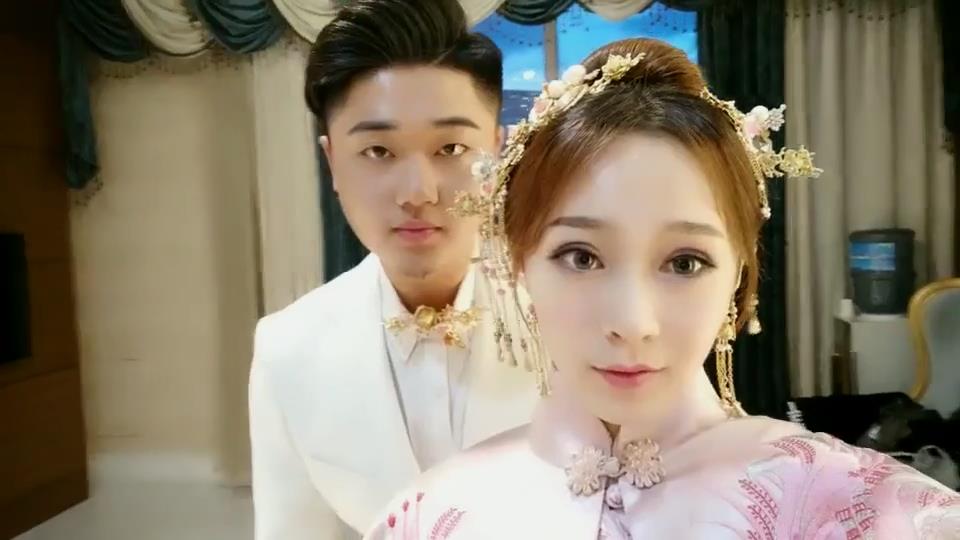 大年初六~齊齊哈爾極品白虎【楊鑫磊】終極典藏 ，初看此女就非常喜歡，纖細肌膚舒服顏值 生活照
