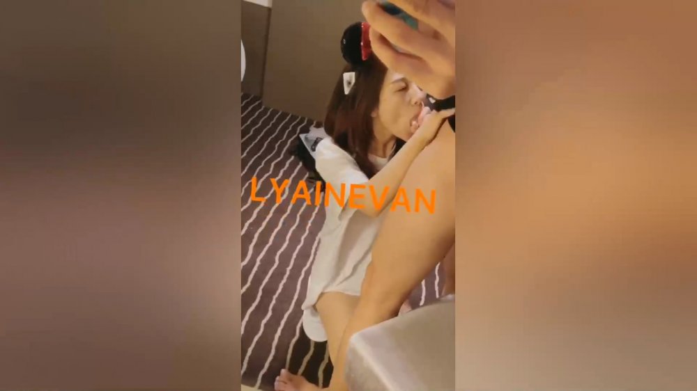 網紅VIP合集-絕美最新劇情片大尺度紅人薰草工地水電工圍殲+極品網紅特萊莎露臉口爆啪啪