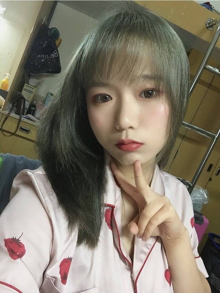 重磅福利財子不惜金錢與生命的代價六位數約拍北部國立大學顏值豪乳學生妹