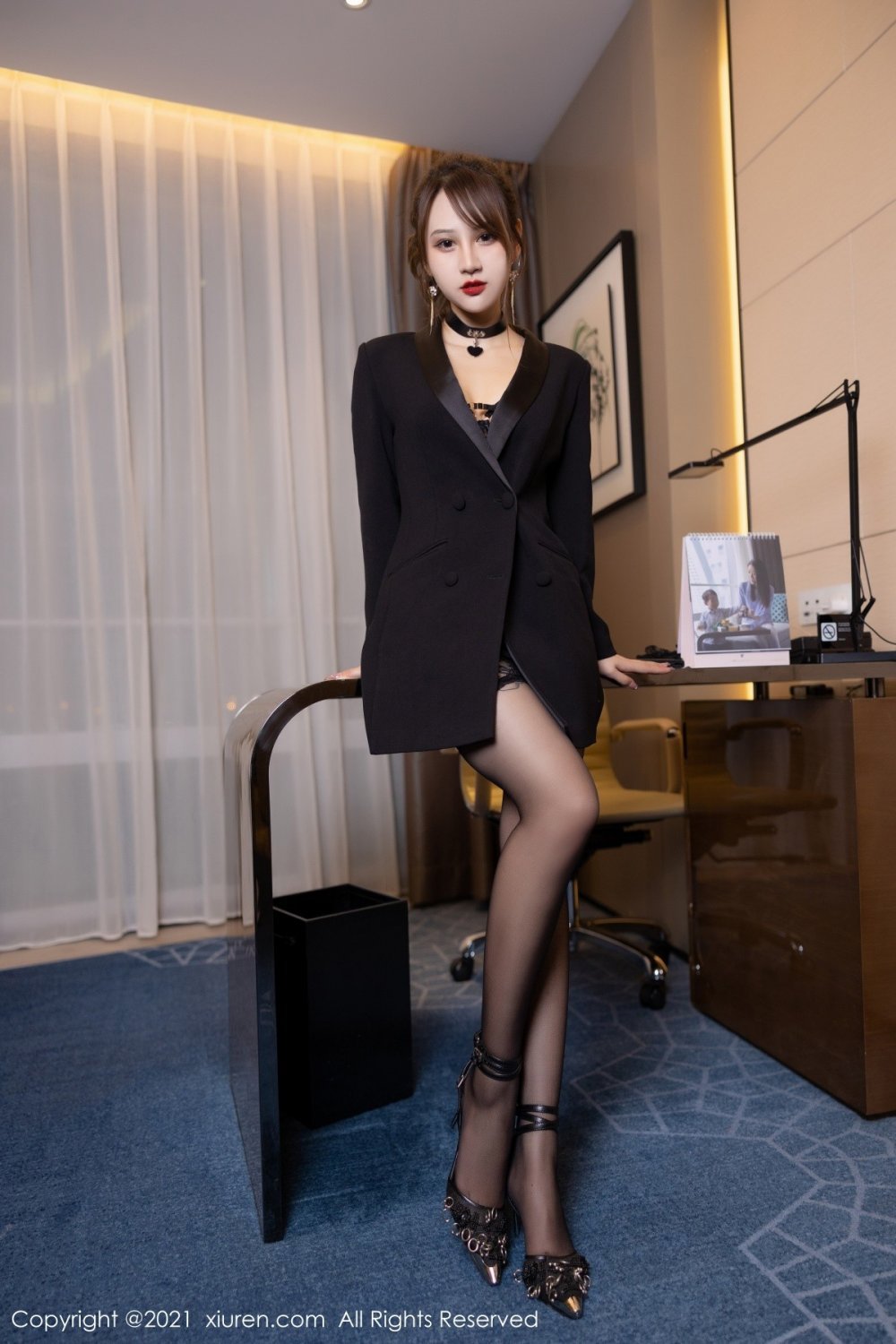 私房脫魅惑服飾露黑絲吊襪秀翹臀誘惑[38P]