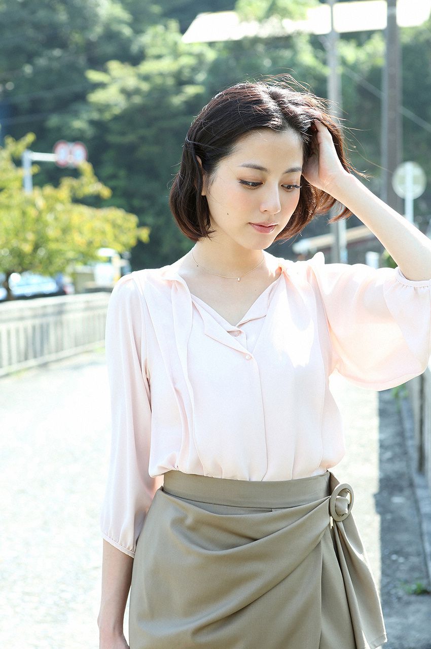 職業裝美少婦[22P]