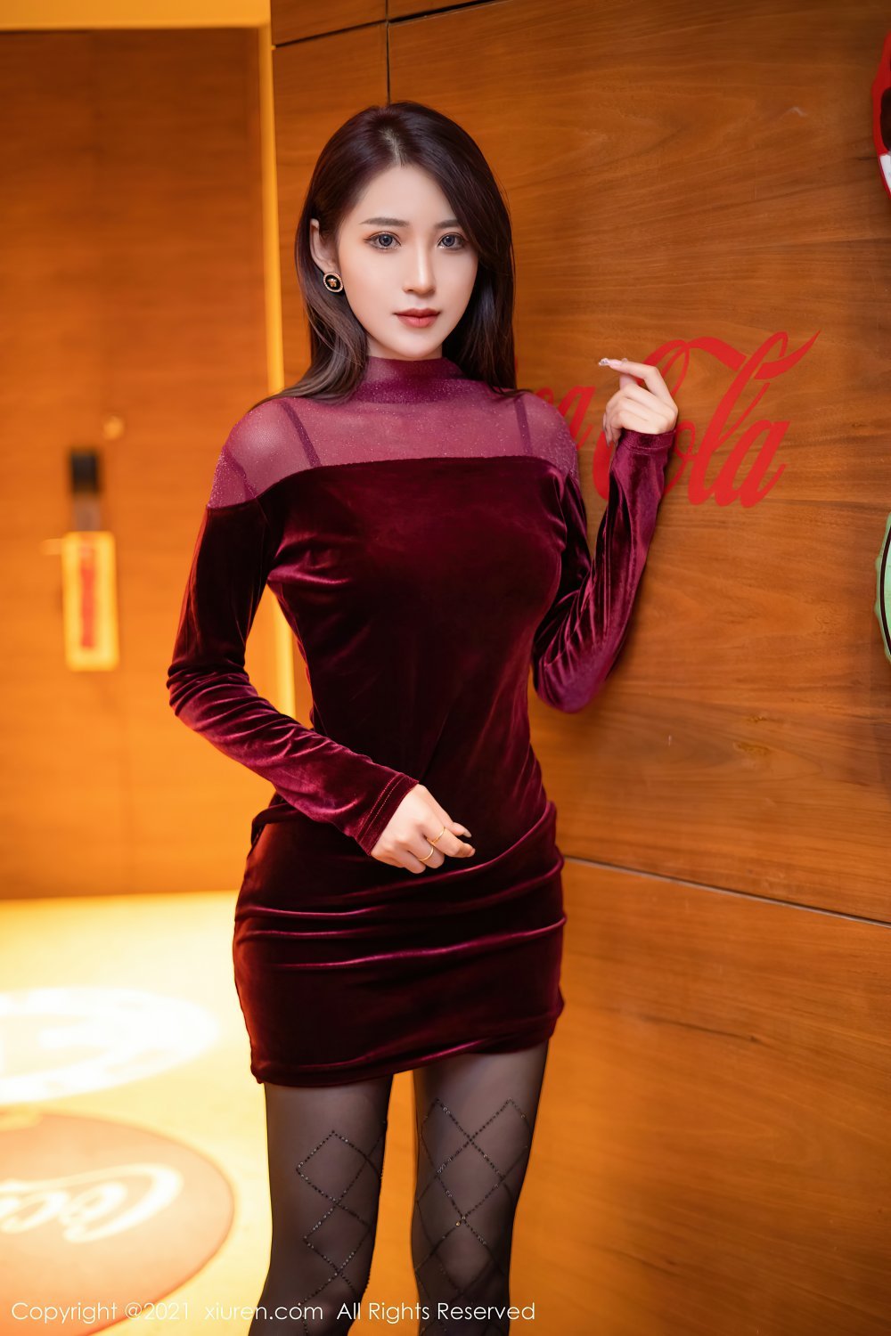 猩紅長裙與魅惑黑絲[63P]