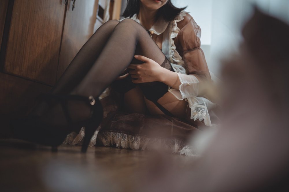 女僕裝少女[21P]