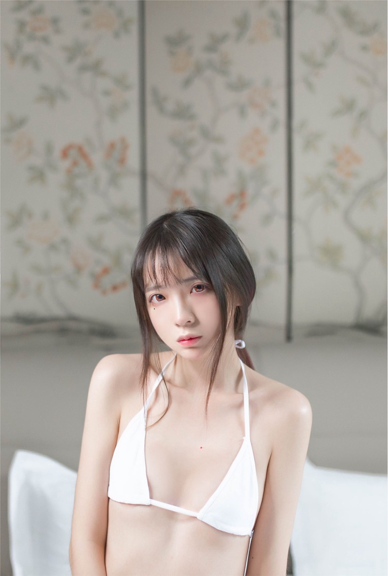 美女郎泡泡浴誘惑[23P]