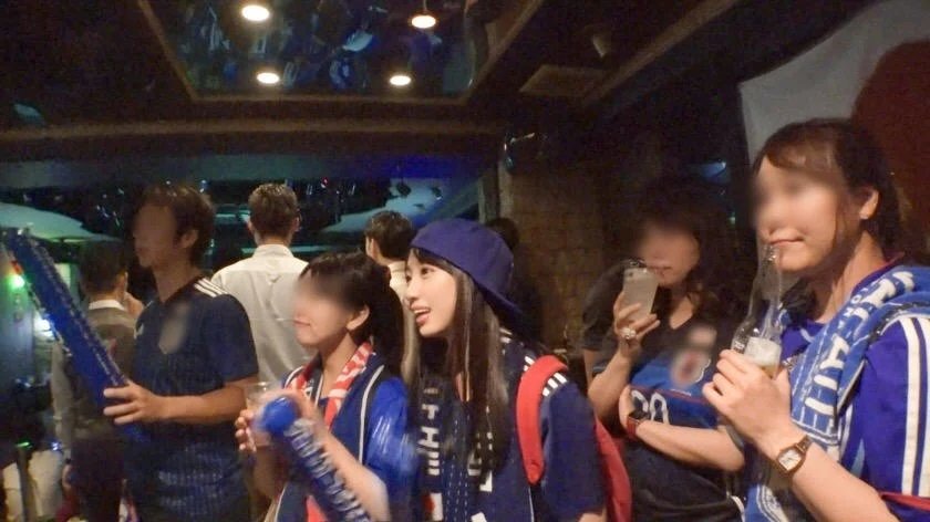 支持的球隊勝利了，路上還勾引了一個小美女[24P]