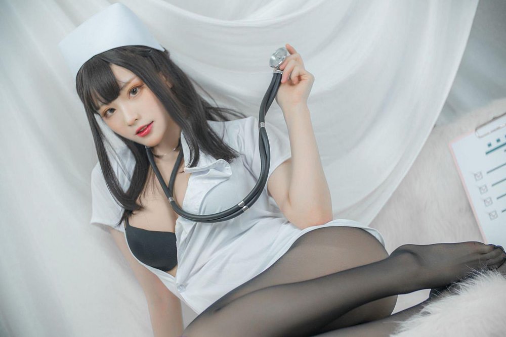 護士敞開懷，沒病也得來[45P]