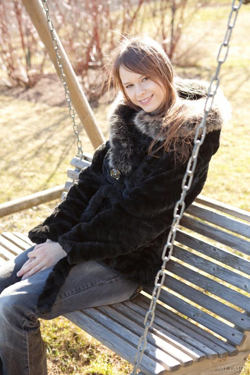 Beata Undine Presenting[30P]