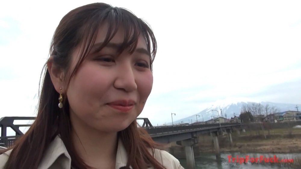 FC2PPV-2812904 超大作！ 田舎清楚美人と鬼畜孕ませおっさんの奇跡の出会い！