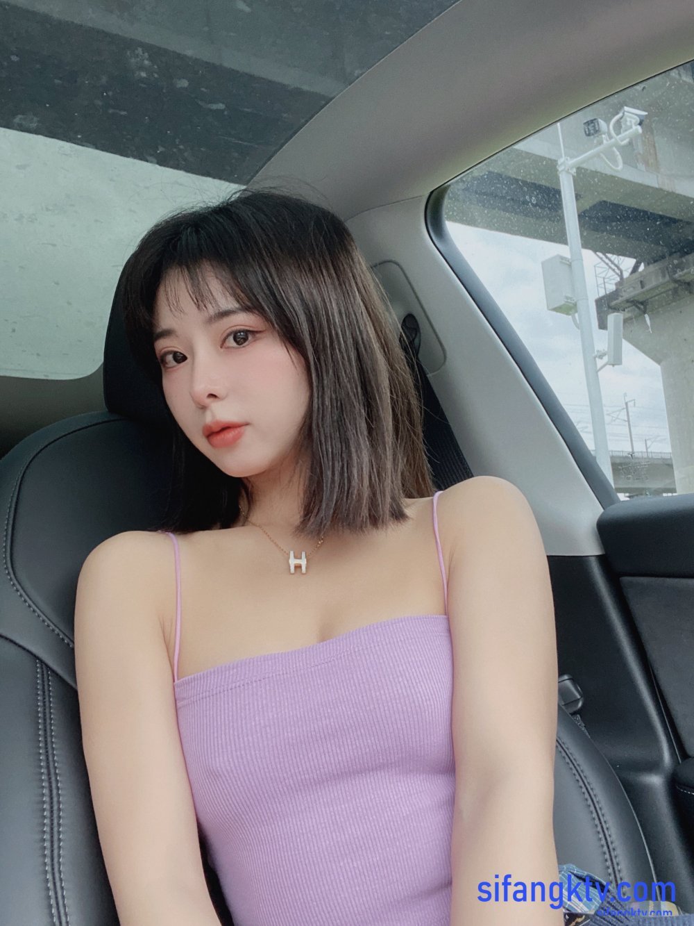 黑絲美乳[20P]
