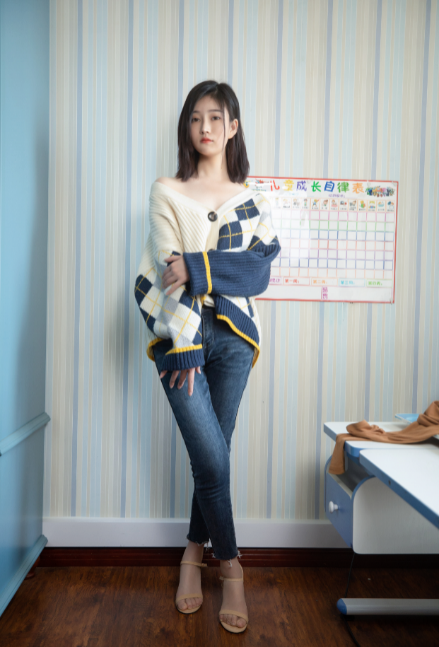 幼教女友的半裸誘惑[25P]