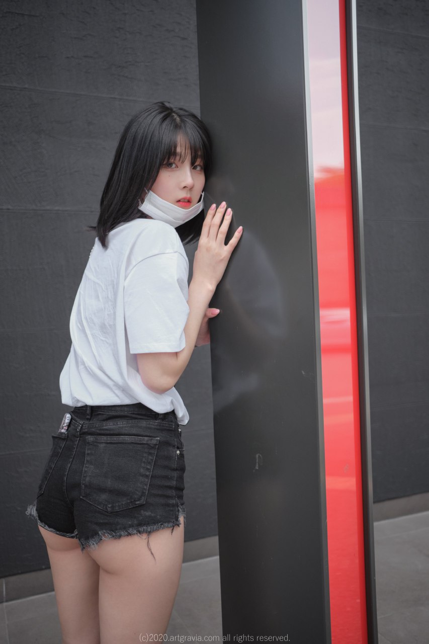 齊逼小短褲[23P]