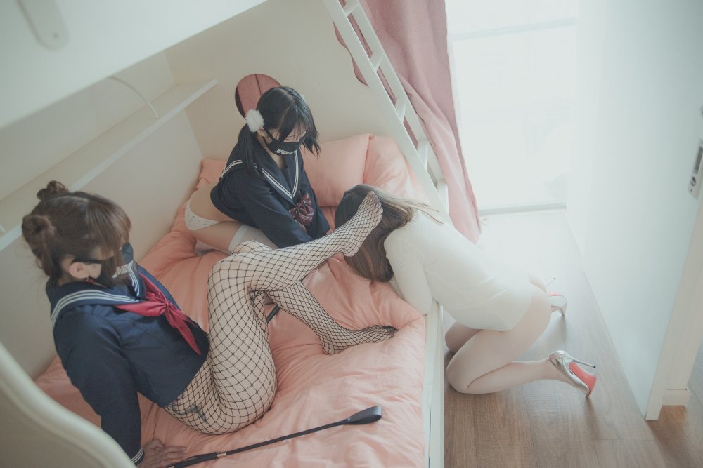 姐妹三人[42P]