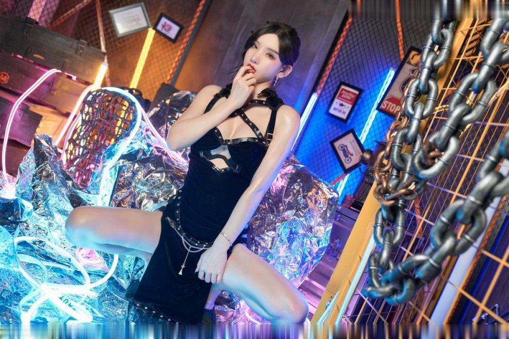 Sally美臀美腿[34P]