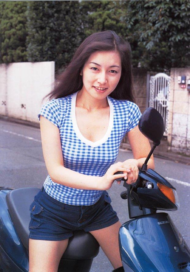 機車少婦紅著臉說要性福 [22P]
