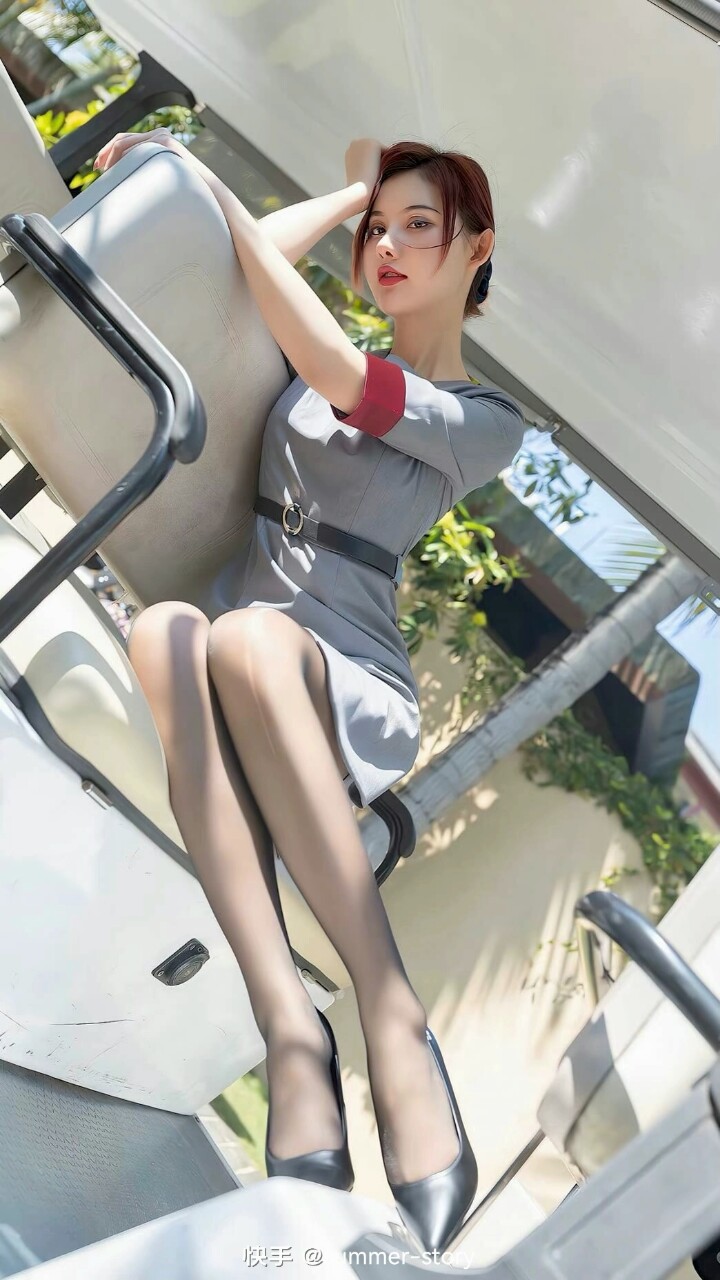 黑絲白絲都是好絲[26P]