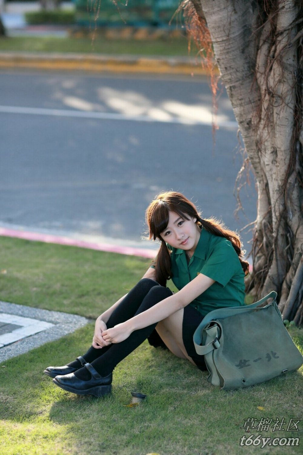 清純學生校服[20P]