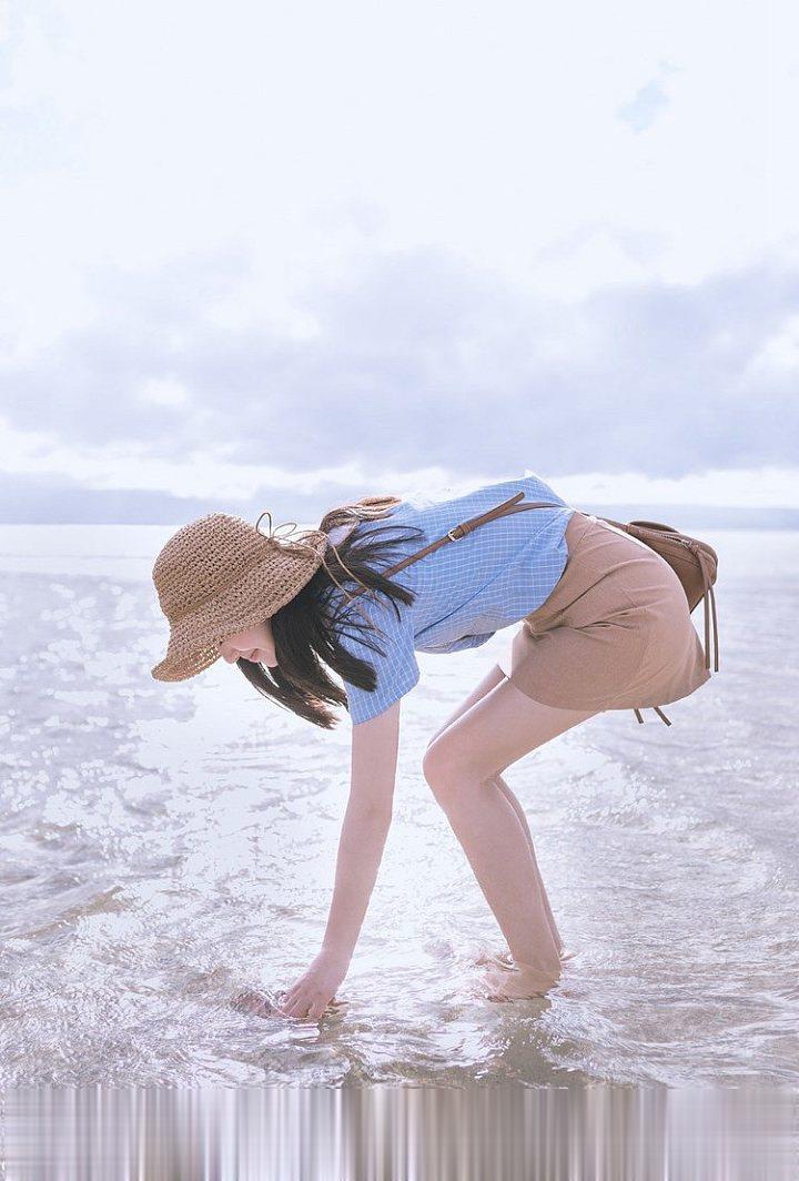 甜美鄰家小姐姐[50P]