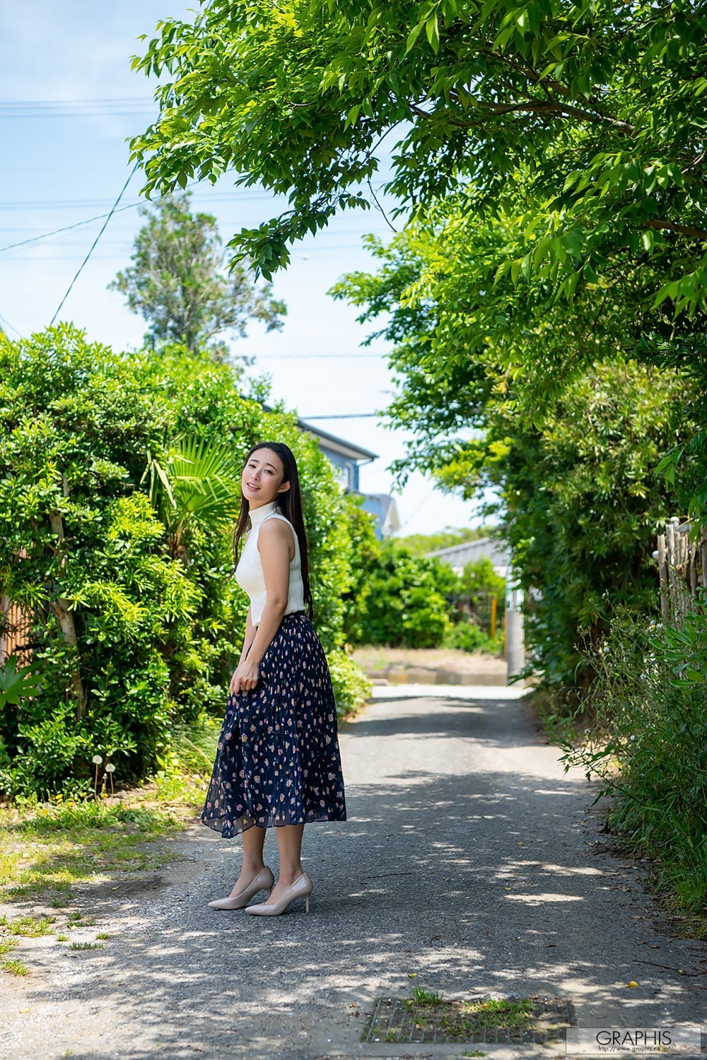 Suzu Matsuoka 松岡すず - Raw Expression Vol.01 [45P]