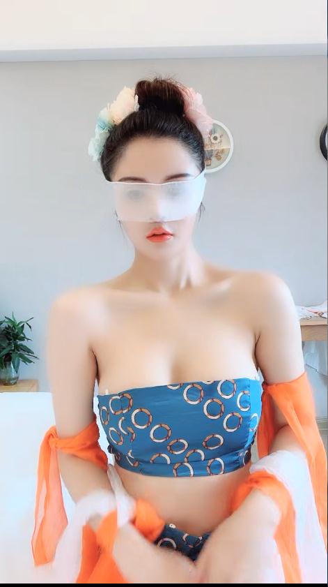 網紅VIP合集-舞蹈老師顏值爆表古典美才藝床上露鮮美鮑魚+極品網紅爆乳欲姐馴鹿梅開三度顏射吞精