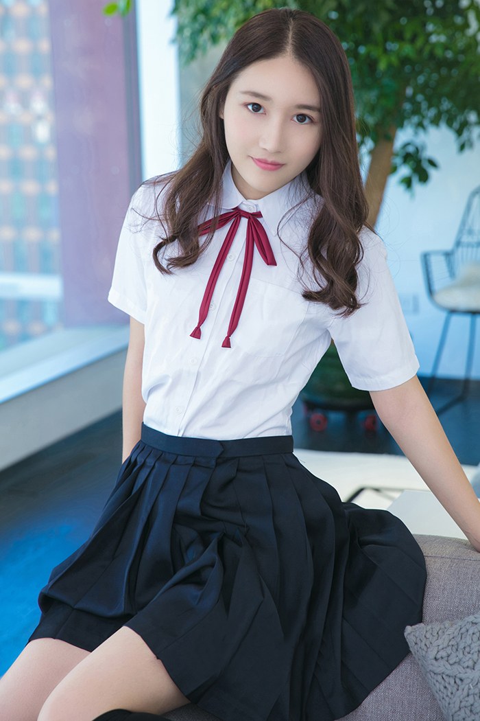 清純妹子學生制服妙不可言[45P]