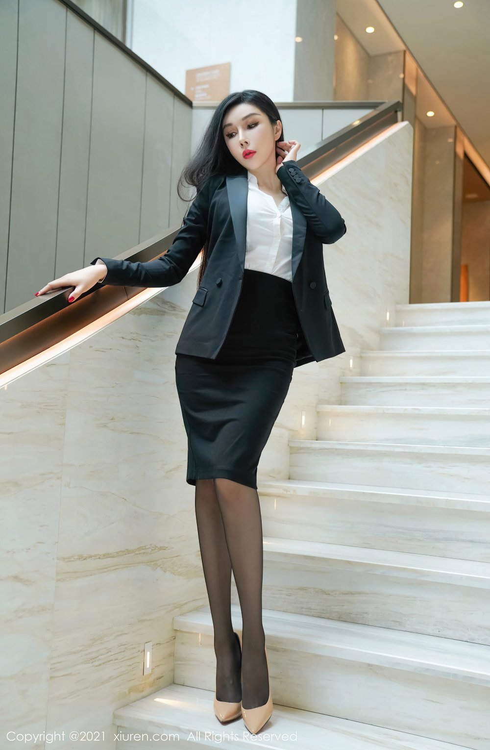 黑絲OL禦姐美腿超爽[42P]