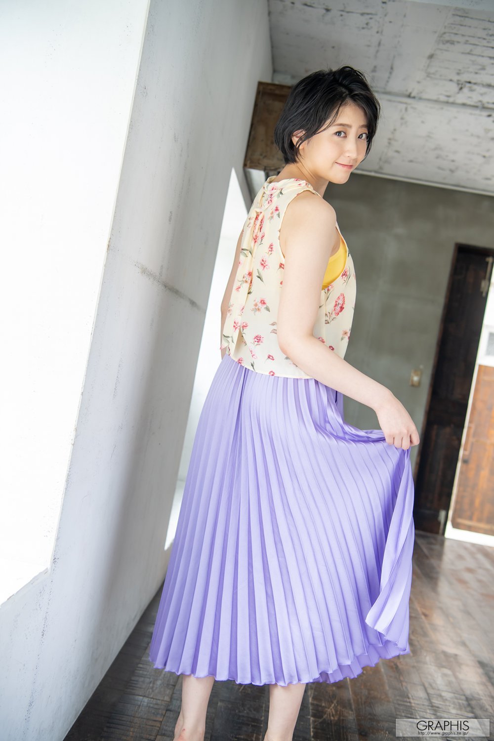 Hibiki Natsume 夏目響 - Sounds cute Vol.01 [43P]