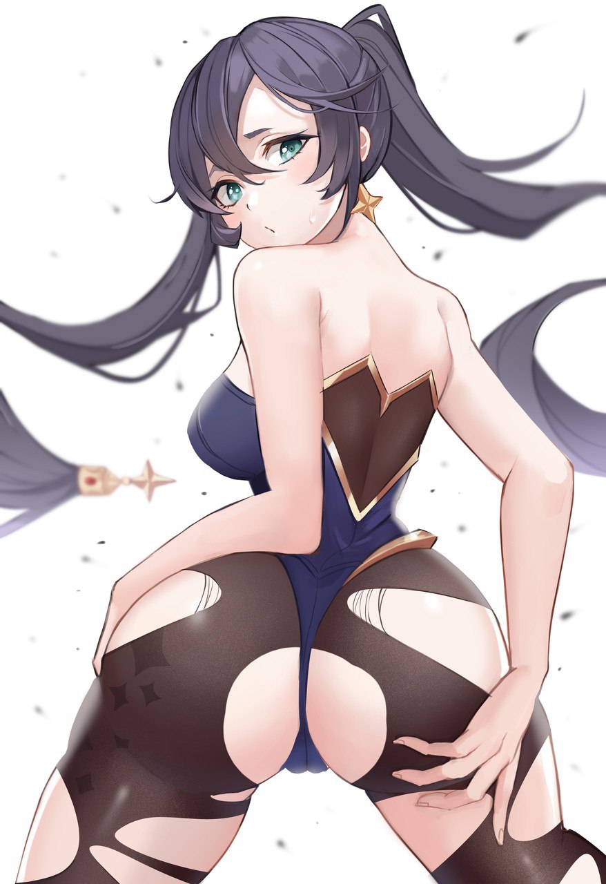 紅線穿出迷人的胴體 [22P]