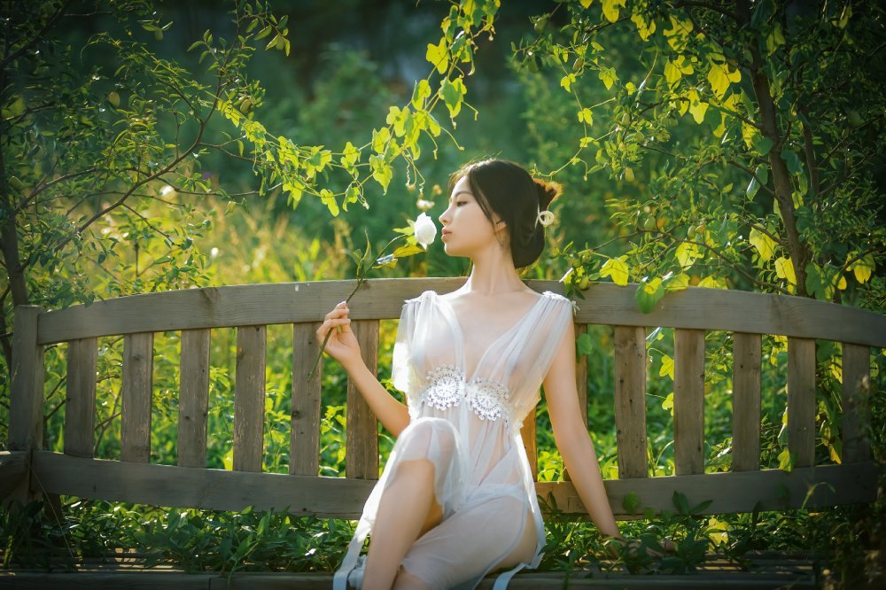 白玫瑰純潔的愛[28P]
