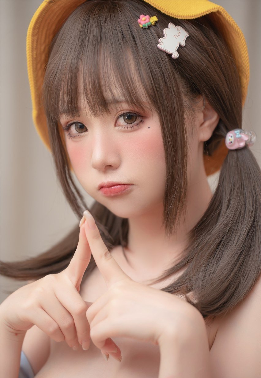 白絲小姐姐的誘惑[26P]