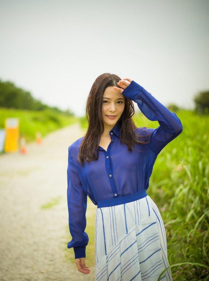 野外露出的女人[25P]