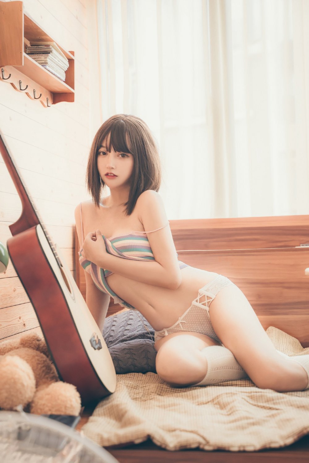 少女的腳和絲襪[20P]