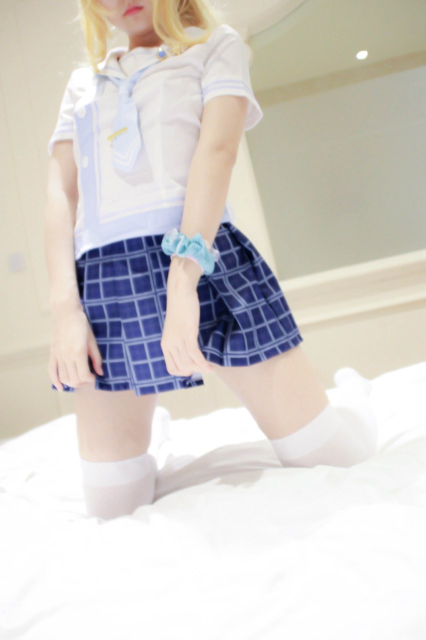 校服jk的誘惑穿個丁字褲就更棒了[26P]