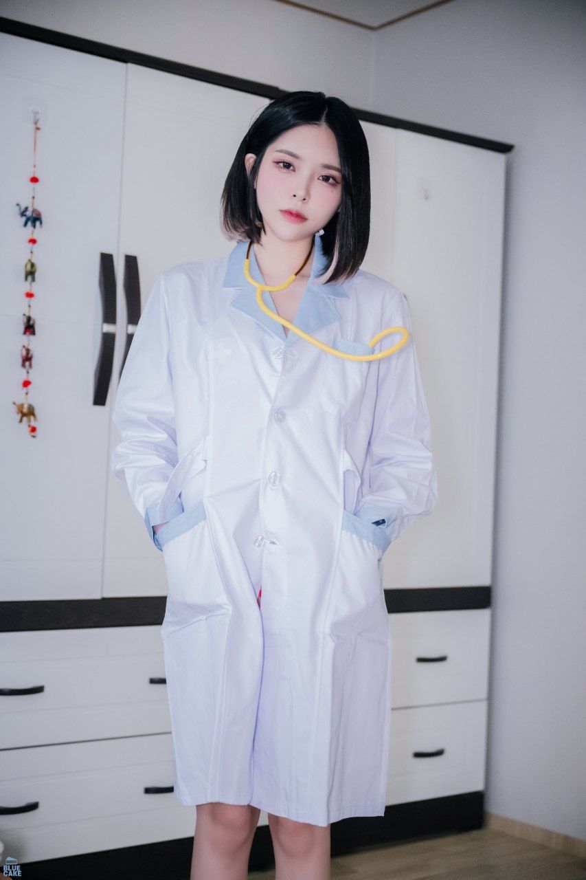 醫生姐姐誘惑[24P]