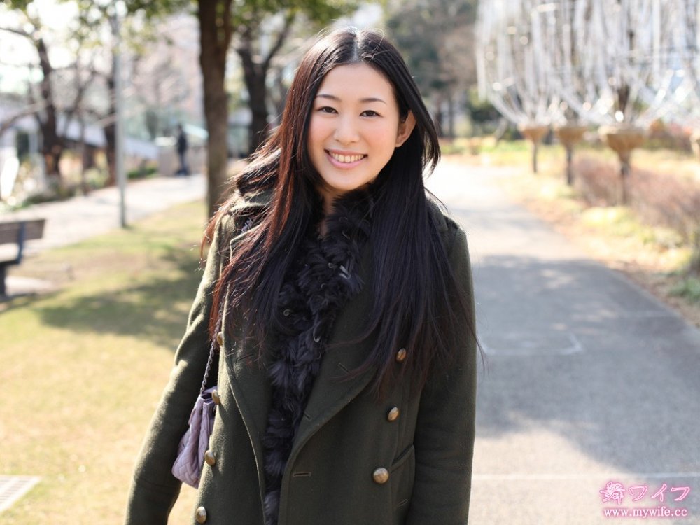個人最喜歡女人穿黑絲慢慢脫下的感覺，奶子真迷人 好像搞她啊[26P]