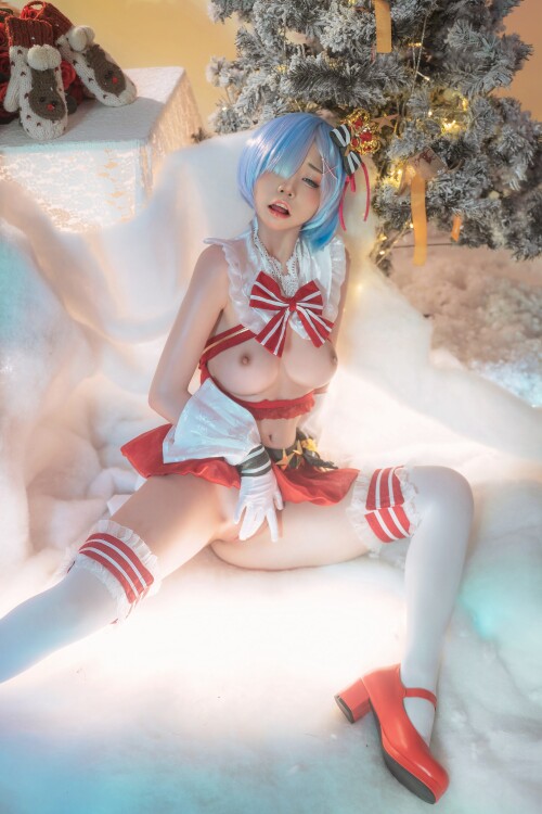 爆機少女喵小吉 - 從零開始的聖誕節30P