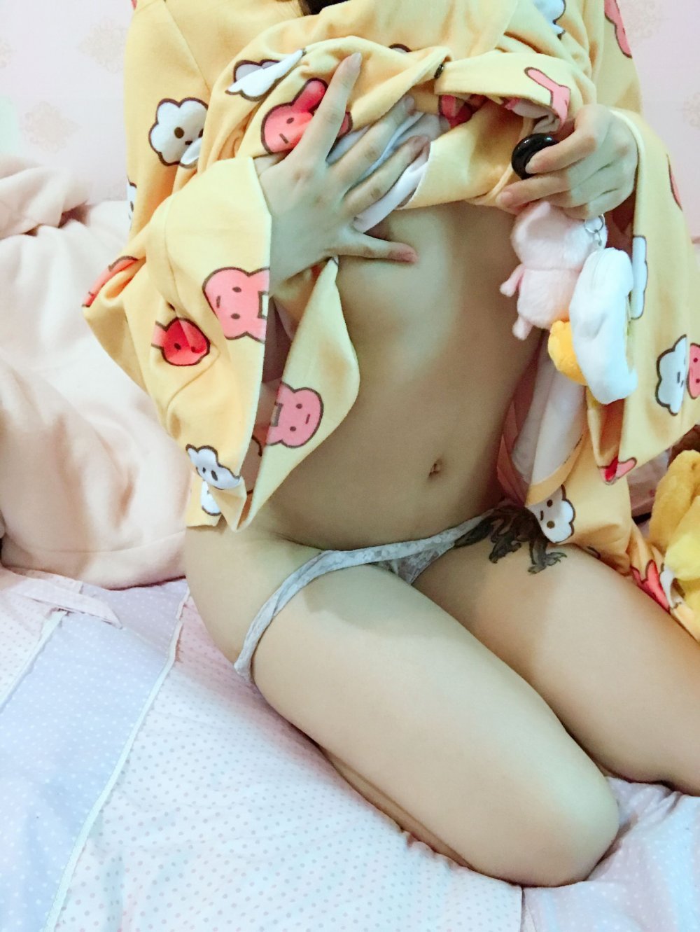 在家沒事拍幾張[10P]