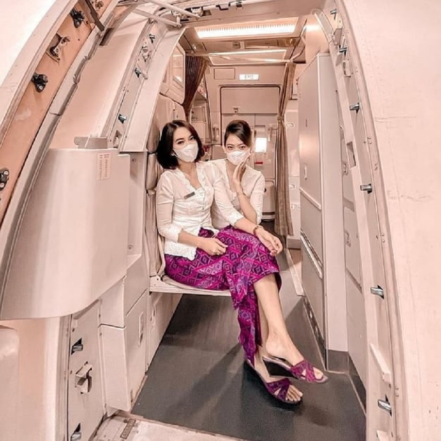 空姐就是風騷 [21P]