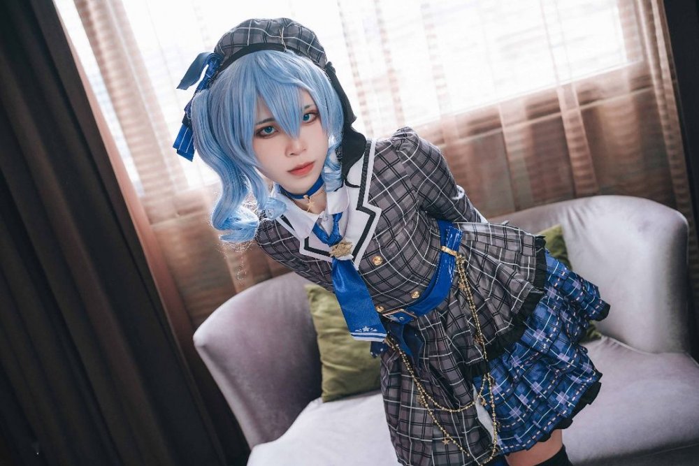 我推的虛擬偶像歌手Hoshimachi Suisei&nbsp; 三點全露cosplay coser：浵卡[46P]