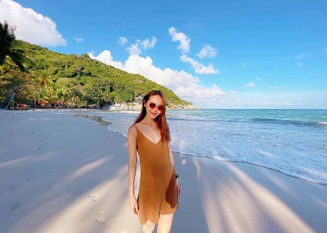 愛笑的騷貨，孕氣不會太差哦！ OnlyFans富人玩物&nbsp; KimmySun性愛旅行Vlog圖集[83P]